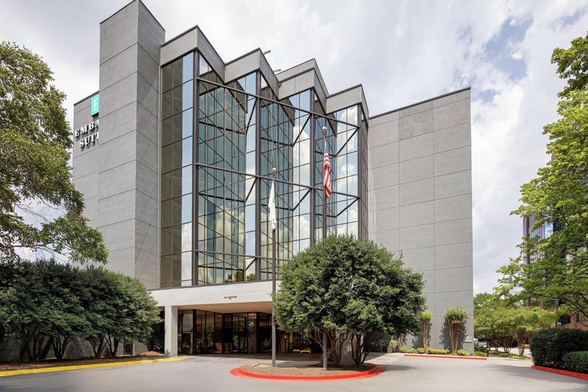 Embassy Suites By Hilton Atlanta Perimeter Center Exterior photo