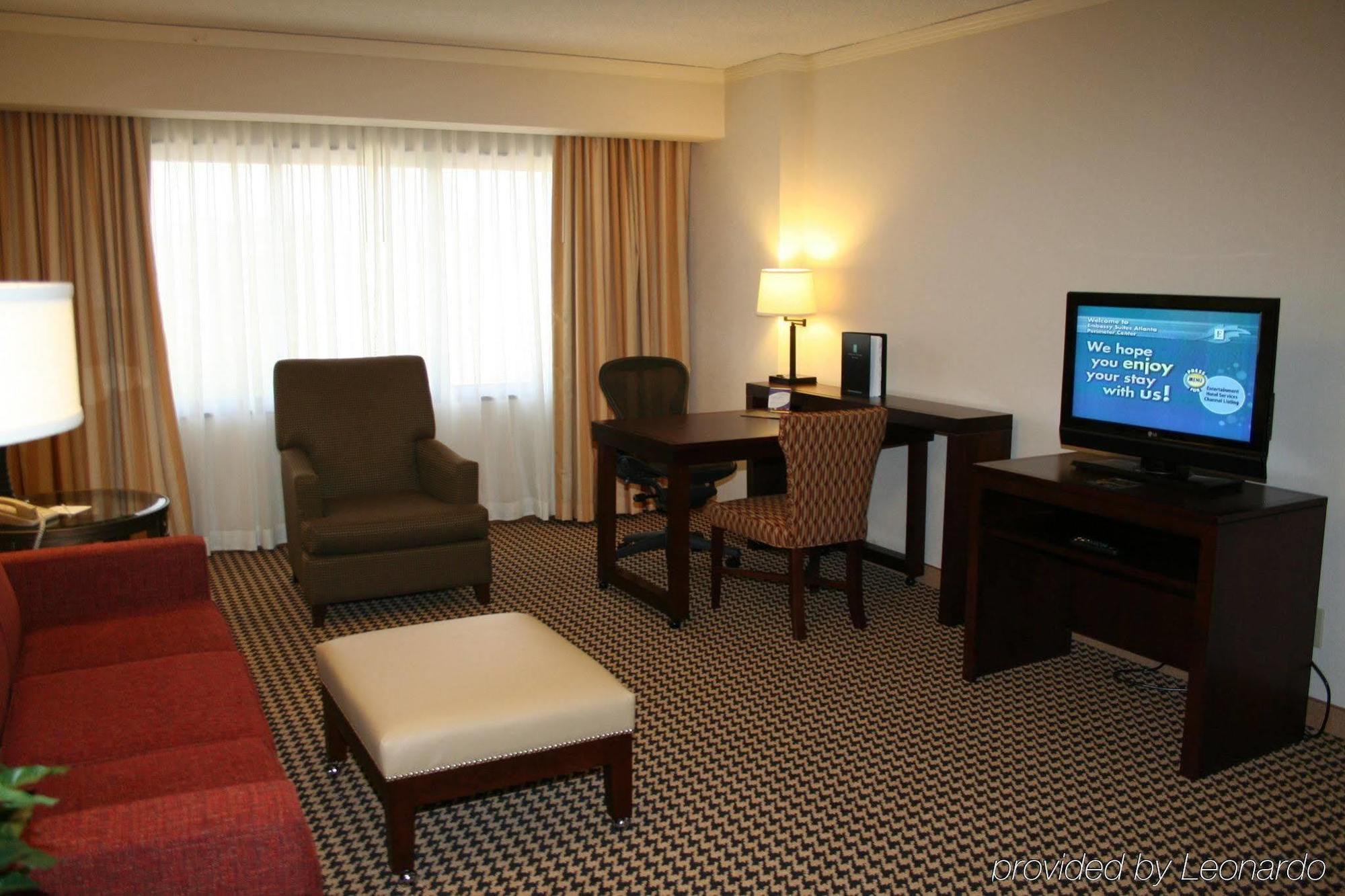 Embassy Suites By Hilton Atlanta Perimeter Center Room photo
